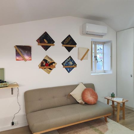 Wood Essence Apartment - Cozy Balcony Коимбра Экстерьер фото