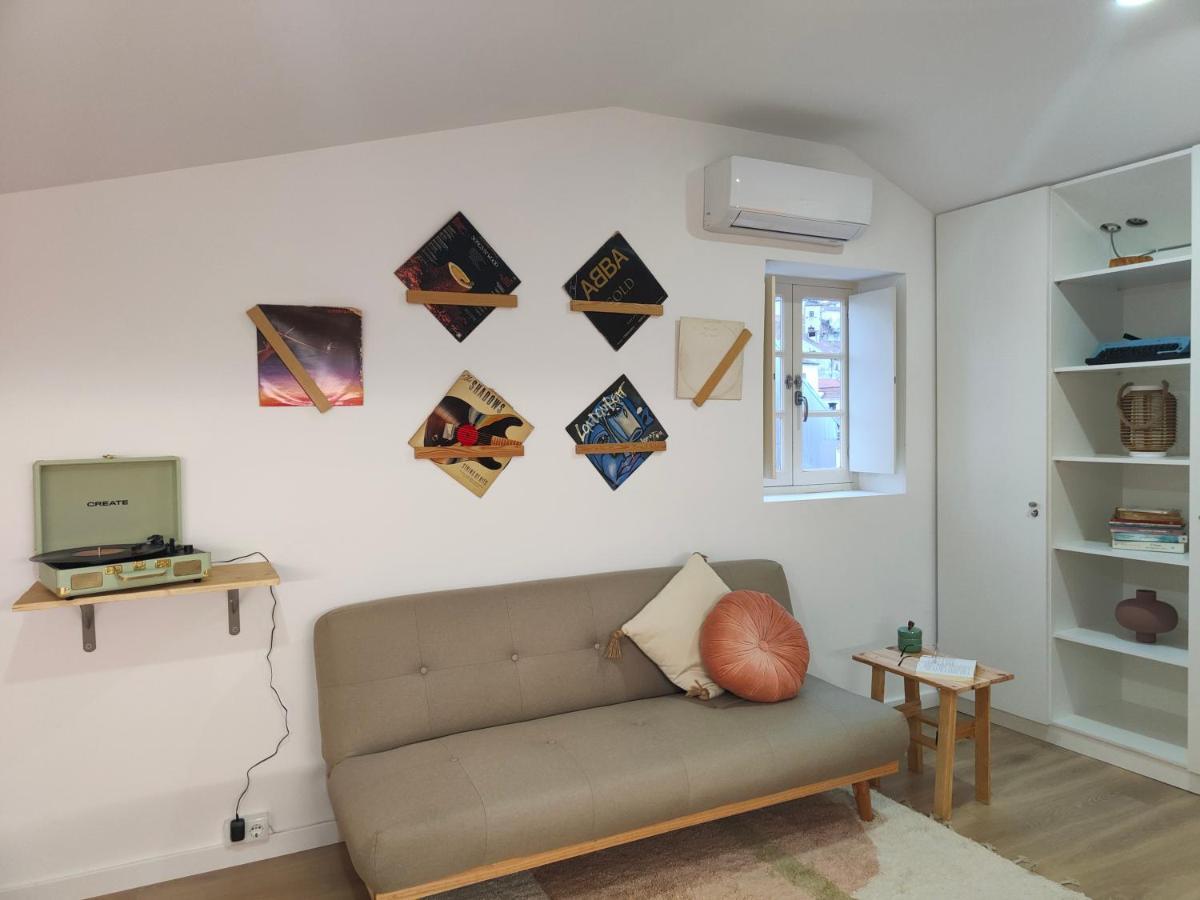 Wood Essence Apartment - Cozy Balcony Коимбра Экстерьер фото