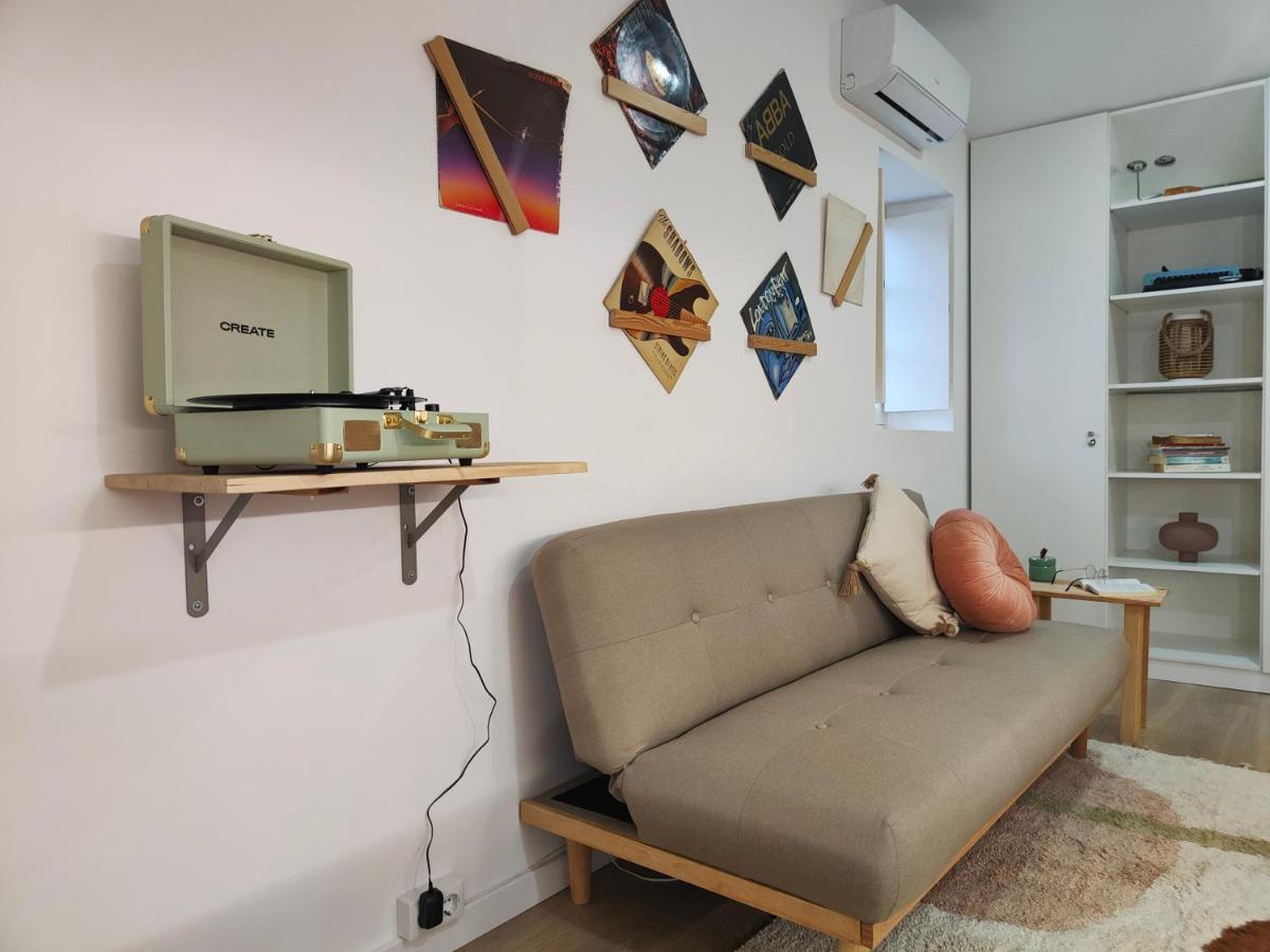 Wood Essence Apartment - Cozy Balcony Коимбра Экстерьер фото