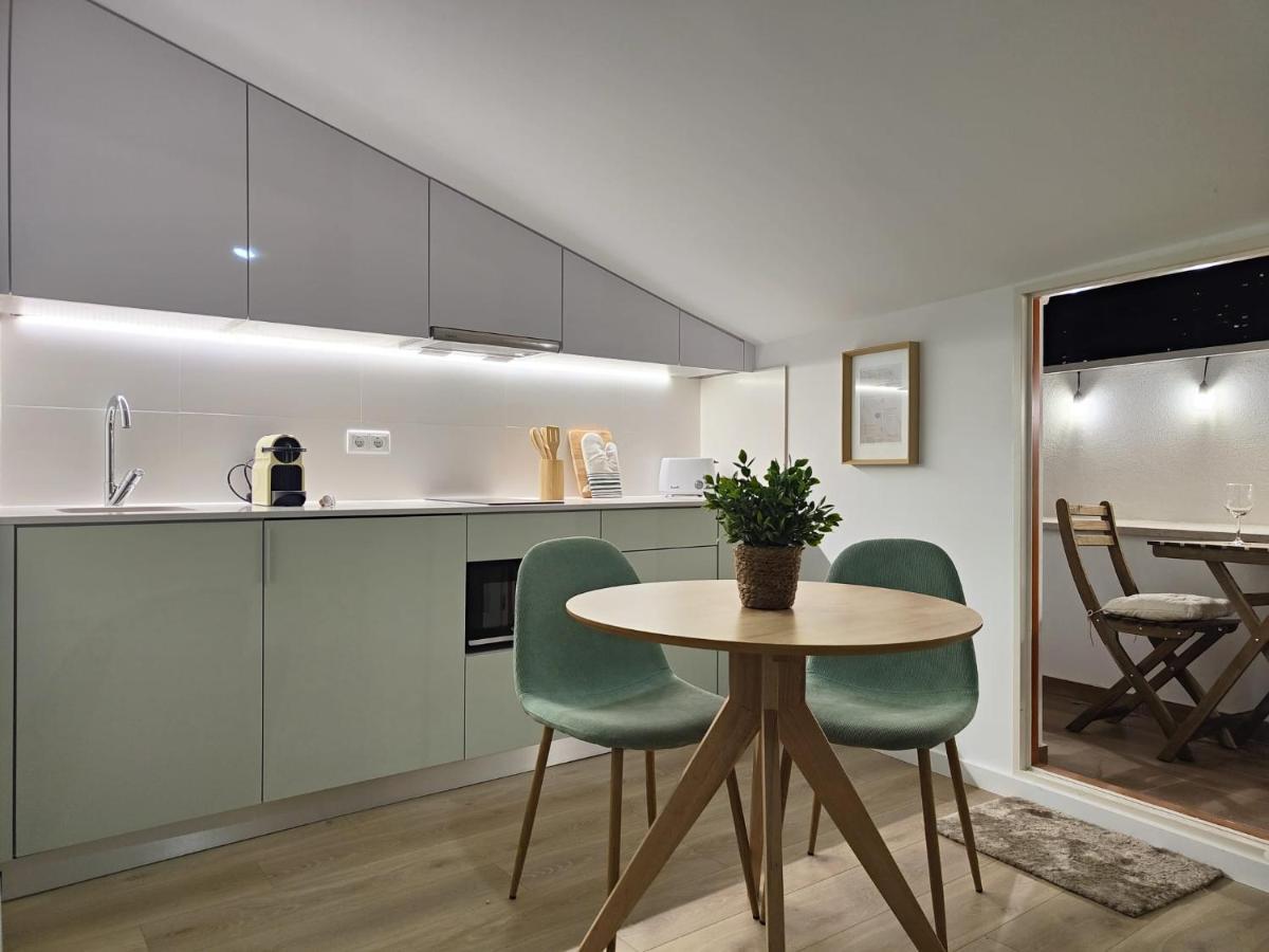 Wood Essence Apartment - Cozy Balcony Коимбра Экстерьер фото